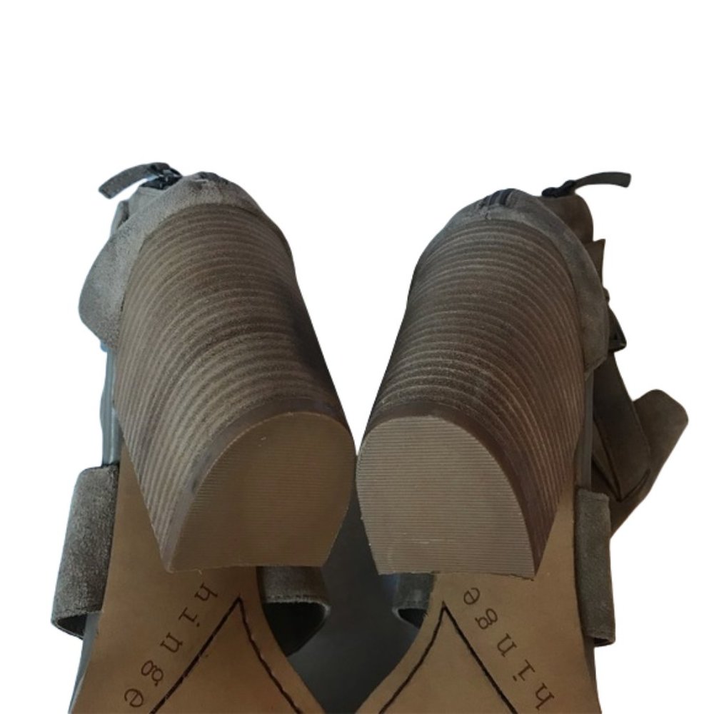 Hinge Women’s Tan Suede Block Heel Sandals Size 11.5M - Picture 7 of 8